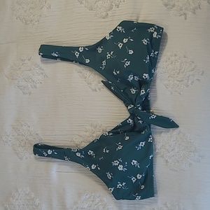 Hollister Swim Dark Green Floral Bikini Top